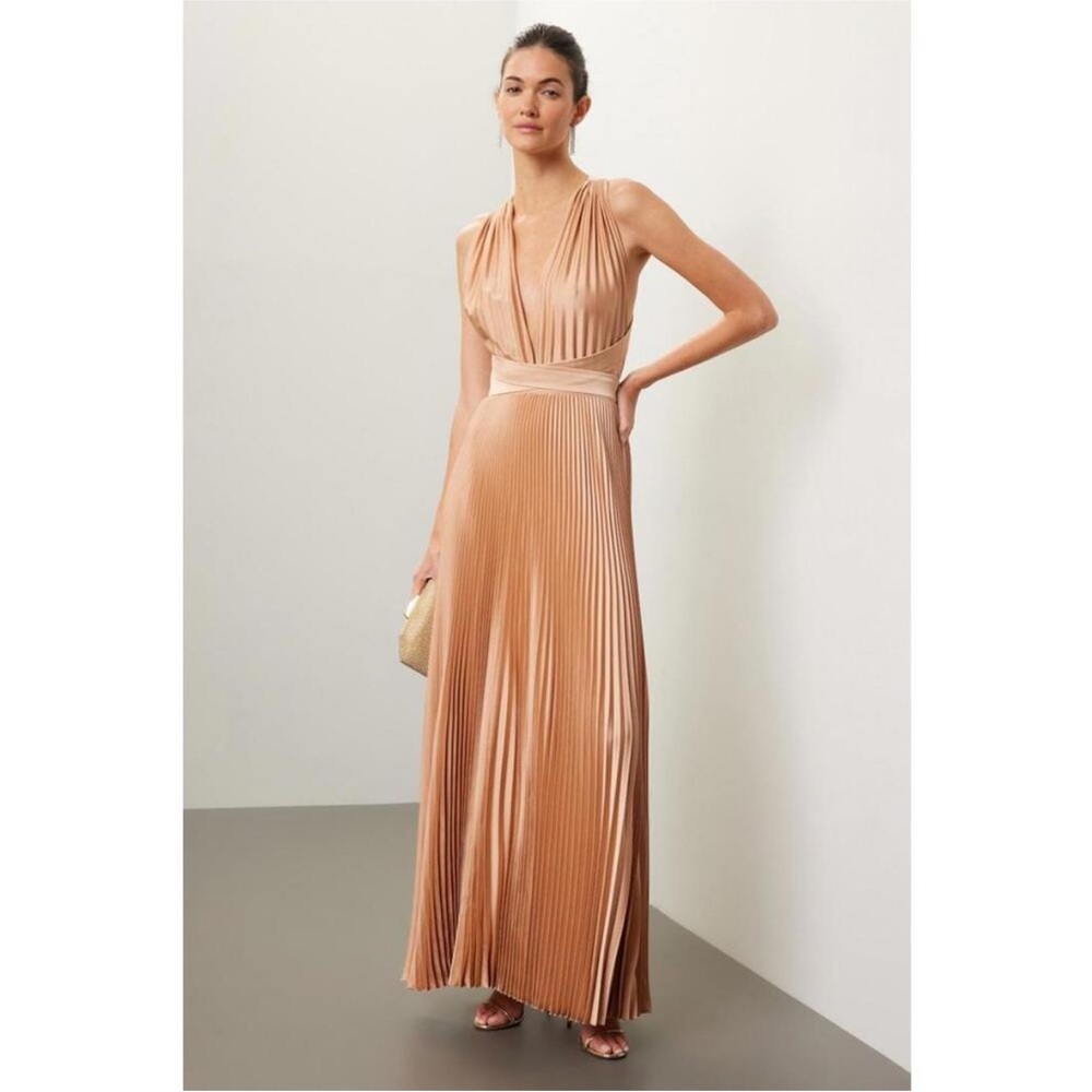 L'IDÉE Moderniste Gown, Size: 6